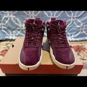 Air Jordan 12 Retro Bordeaux Men’s sneakers size 8.5 Men main image 4